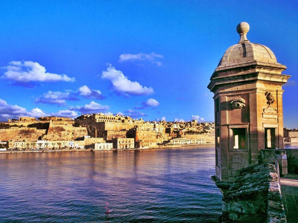 Magical Rooftop Penthouse Sliema Exterior photo